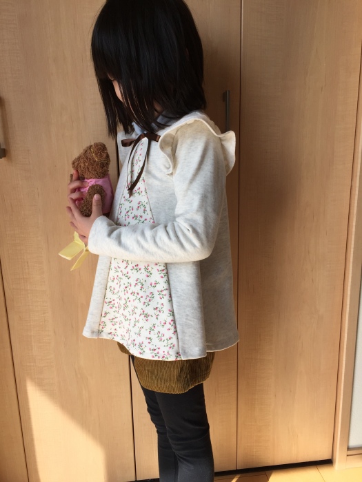 frill ribbon T　着画１