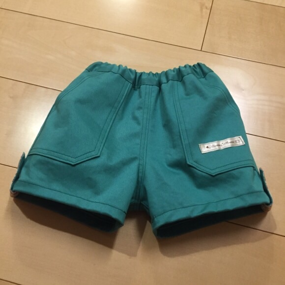 ショートパンツ