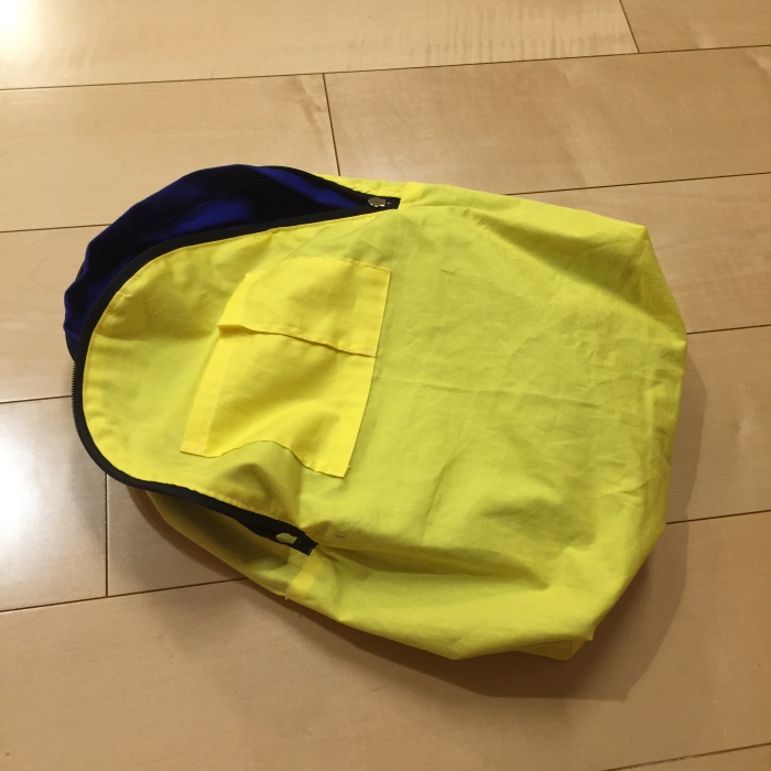 ファスナーリュック