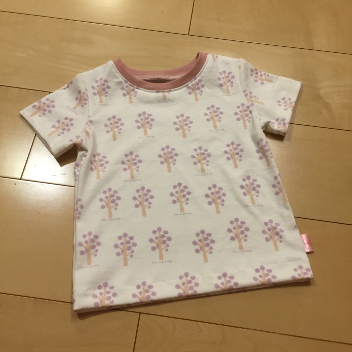 ベビーＴシャツ３