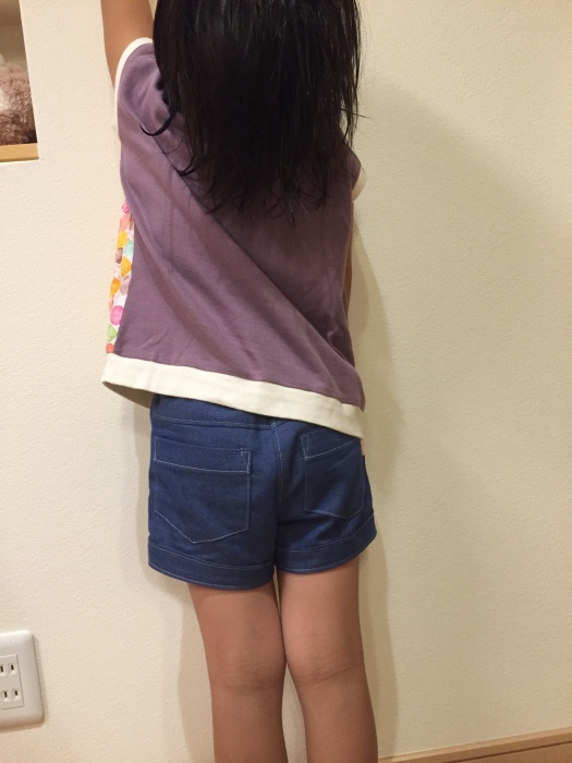 コーデュロイのショートパンツ