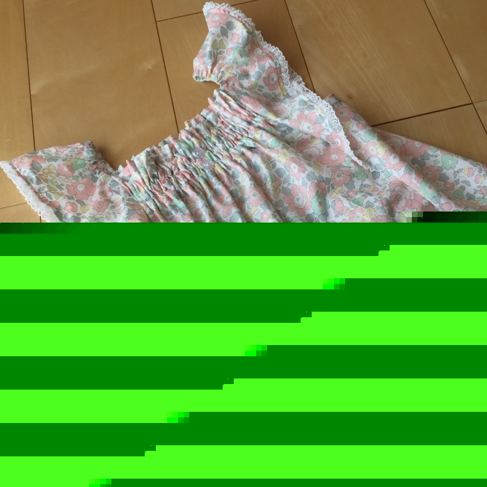 snuggle　fledgeブラウス　１２０　リバティ　ベッツィ